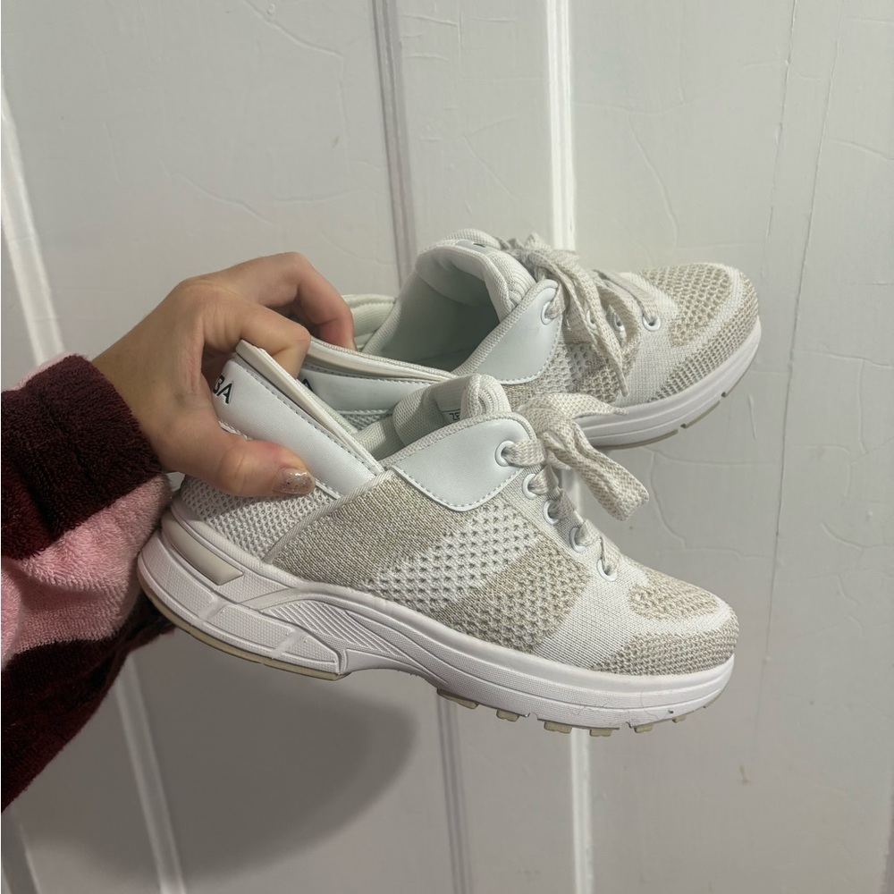 Zeba White and Cream Women's Sneakers